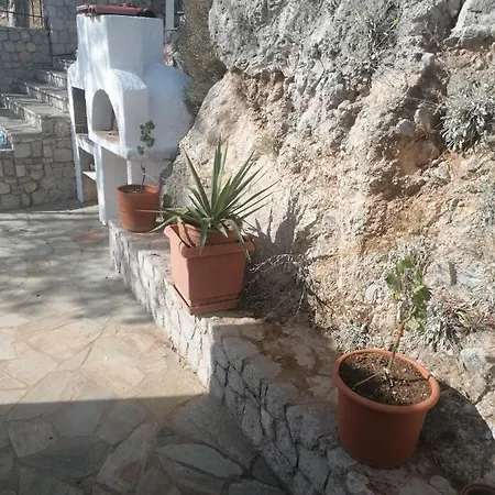 Mamma Mia On The Pefkali